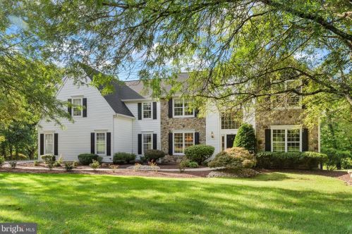 255 Worthington Mill Rd, Southampton, PA 18954-1936