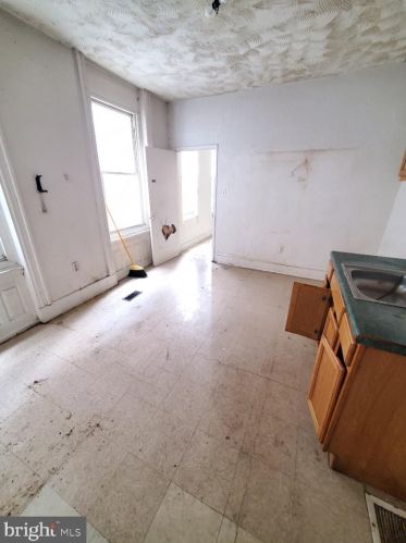 2123 22nd St, Philadelphia PA 19132-1548 exterior