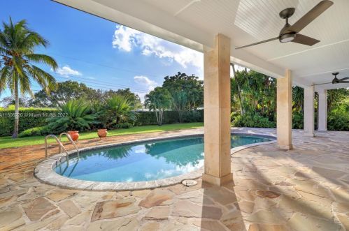 8520 103rd St, Miami FL  33156-2437 exterior