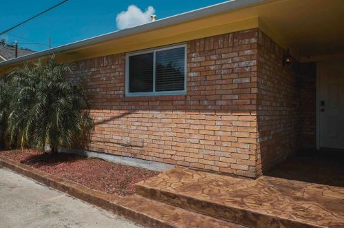 2507 37 St, Galveston TX  77550-7543 exterior