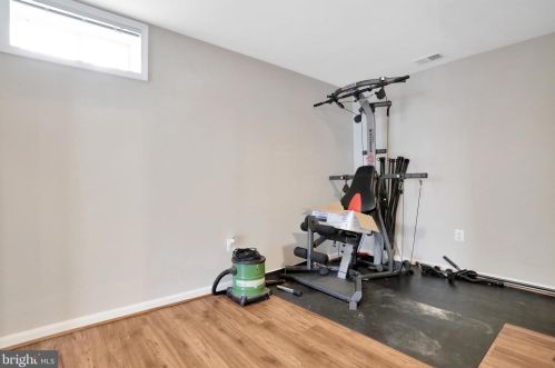 125 Victoria Ln, Charles Town WV  25414-5984 exterior