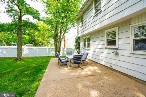 104 Shenandoah Rd, Riverton NJ  08077-3147 exterior