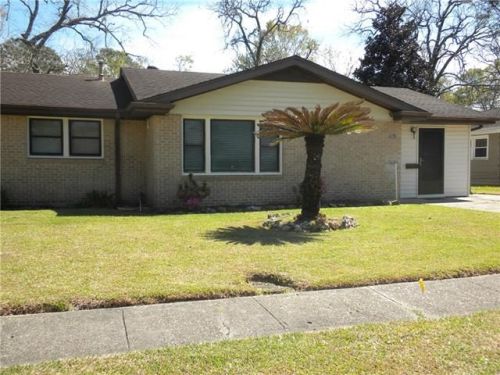 49 Hennessey Ct, New Orleans, LA 70123-3508