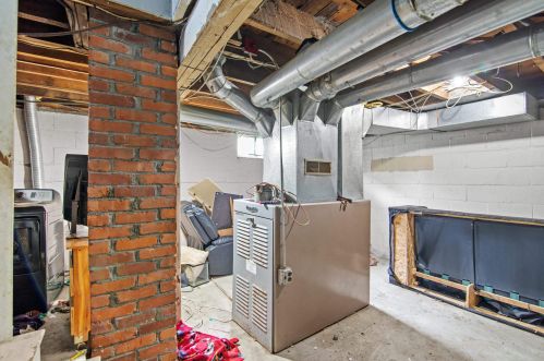 4 Martha St, Unity NH 03743-2948 exterior