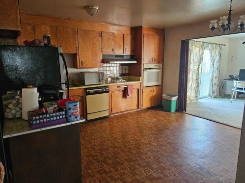 6201 Belva Way, North Highlands, CA 95660-4103