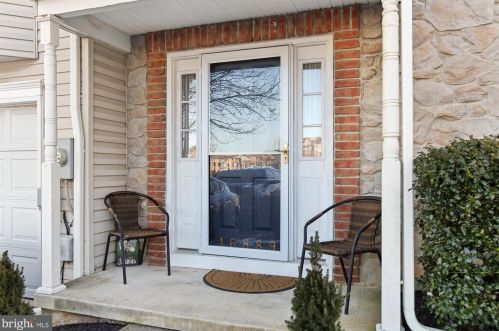 16889 Roosevelt Ln, Shrewsbury, PA 17361-1630