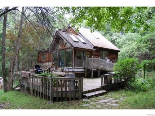 141 Brady Rd, Warwick, NY 10990-3902