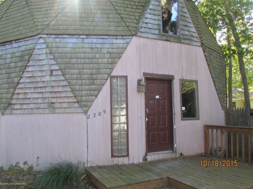 2209 Lakeside Dr, Lacey, NJ 08731-3116