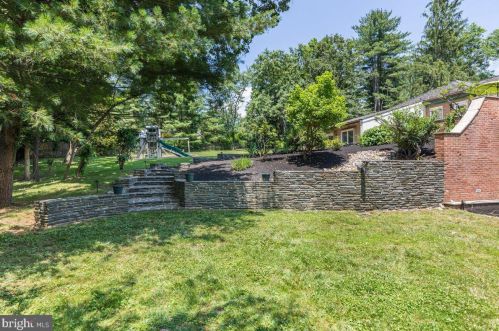 213 Constitution Dr, Princeton NJ  08540-6711 exterior