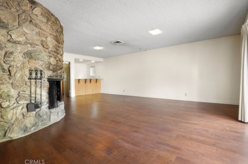 8411 Ives St, Paramount CA 90723-4441 exterior