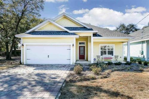 7 Palao Rd, Pensacola, FL 32507-3542