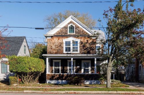 518 1 St, Greenport NY  11944-1601 exterior