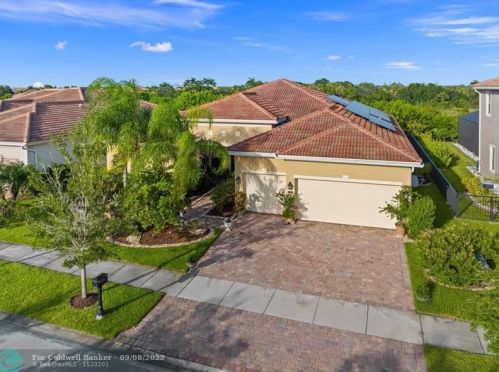 11931 Aventino Dr, Fort Pierce, FL 34987-2310