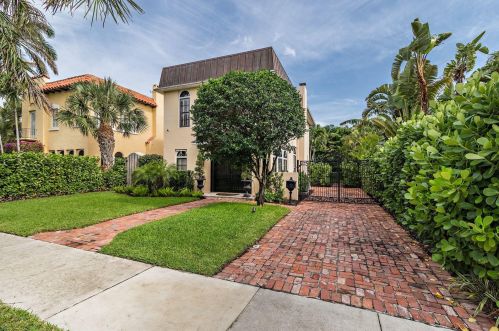 133 Greenwood Dr, West Palm Beach, FL 33405-1974