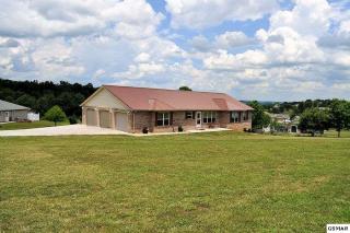 1440 Glen Ray Ln, Pigeon Forge, TN 37876-7998