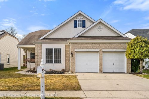58 Baltusrol Dr, Jackson Twp NJ  08527-4012 exterior