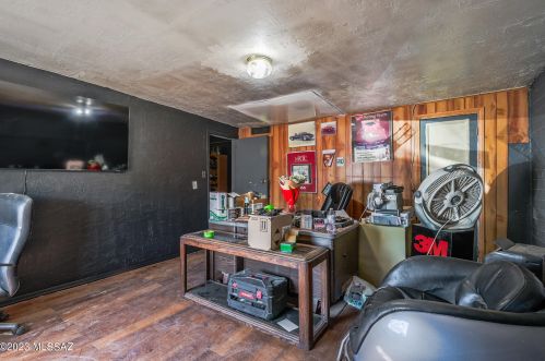 3037 Stone Ave, Tucson, AZ 85705-5930