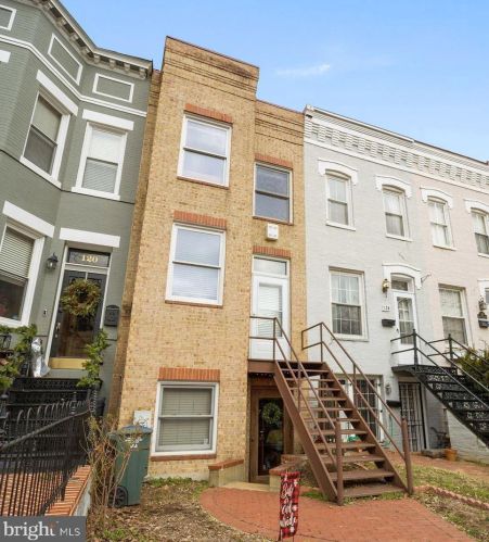 122 Carolina Ave, Washington, DC 20003-1841