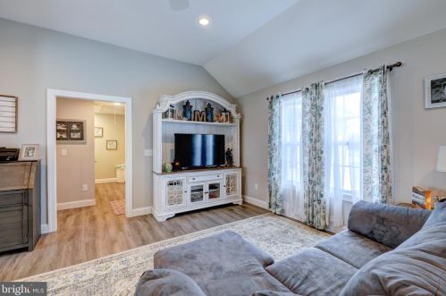 4 Highland Dr, Seaford DE  19973-4827 exterior