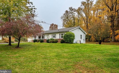 428 Neiffer Rd, Collegeville PA  19473-1415 exterior