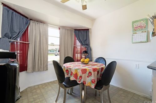 7862 Kingbee St, Downey CA  90242-3420 exterior