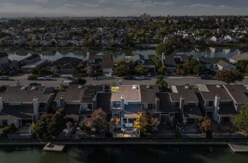 616 Marlin Ct, Redwood City, CA 94065-1268