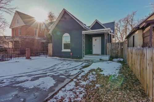 933 Palmer Ave, Pueblo, CO 81004-2428