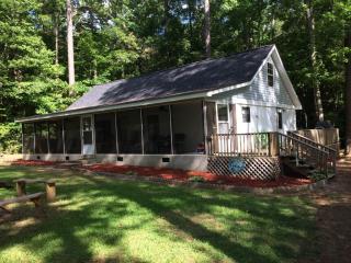 132 Anchor Dr, Littleton, NC 27850-8450