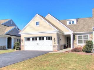 1034 English Dr, Lebanon, PA 17042-9268