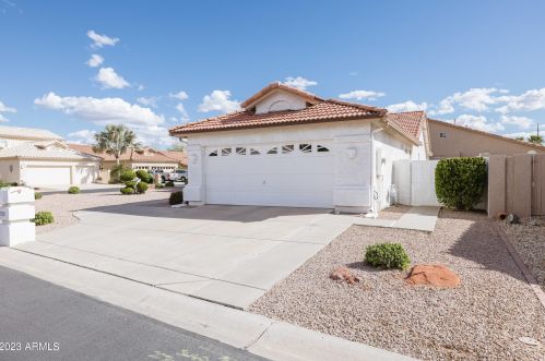 9325 Coopers Hawk Dr, Chandler, AZ 85248-7447