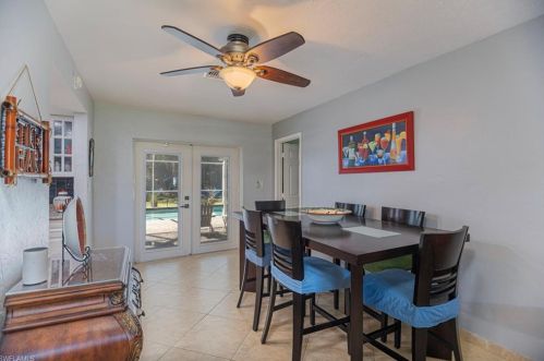 6100 Green Blvd, Naples FL  34116-4824 exterior