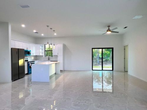 3240 50th Ave, Naples, FL 34120-1408