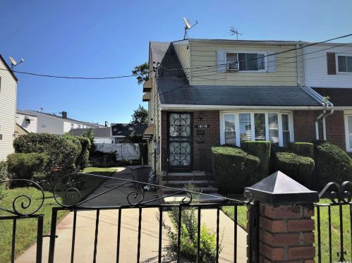 131-15 142nd St, Jamaica, NY 11436-5027