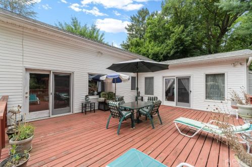 40 Wilson Ave, Morganville NJ  07751-9786 exterior