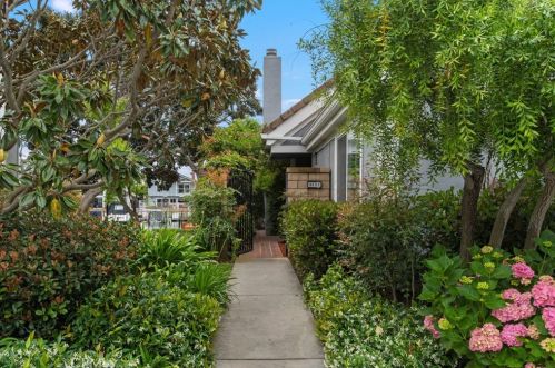 3532 Windspun Dr, Huntington Beach, CA 92649-2027