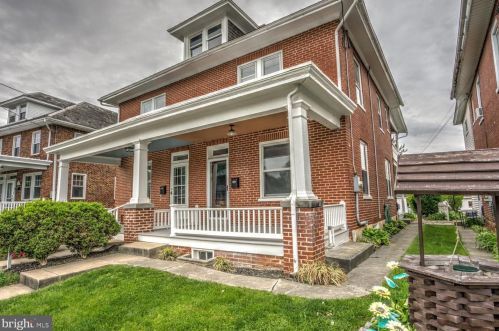 148 Sunset Ave, Ephrata, PA 17522-1921