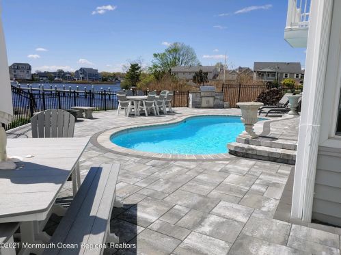 2510 Sylvan Dr, Point Pleasant Beach NJ  08742-4253 exterior