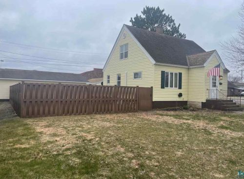 614 Camp St, Ely, MN 55731-1604