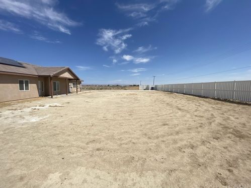 44525 45th St, Lancaster CA  93536-7628 exterior