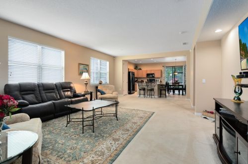 127 Ancona Ave, De Bary, FL 32713-5402