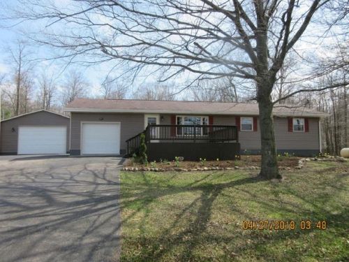 3264 Sterling Rd, Burbank, OH 44214-9704