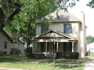 1114 Cedar St, Abilene, KS 67410-2022