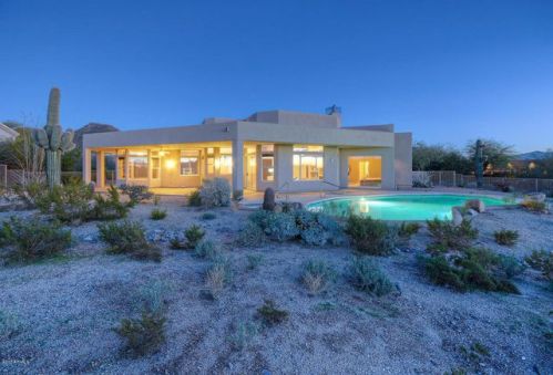 22050 Dobson Rd, Scottsdale, AZ 85255-5081