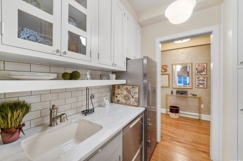 35 9th St, New York NY 10003-6303 exterior