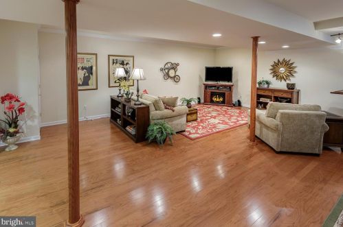 66 Wharton Dr, Glen Mills PA  19342-9522 exterior