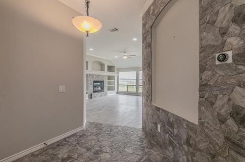 9301 Perimeter St, Denton TX  76207-5636 exterior