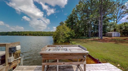 83 Launch Rd, Defuniak Springs FL  32433-9207 exterior