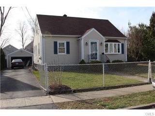 150 Regency Ter, Stratford, CT 06615-5547