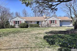 793 Pine St, Harrisburg, PA 17113-1918