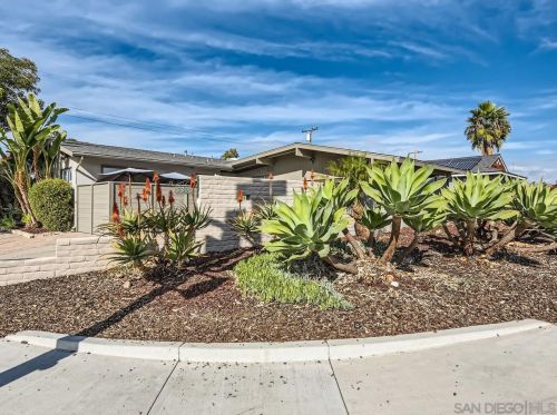 5302 Waring Rd, San Diego, CA 92120-1253